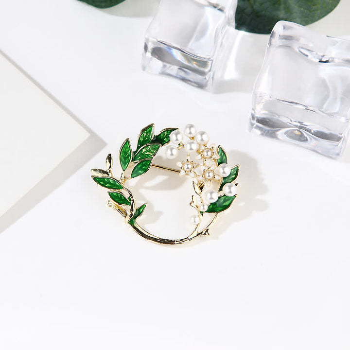 Broche couronne de fleurs de gardénia pour femme