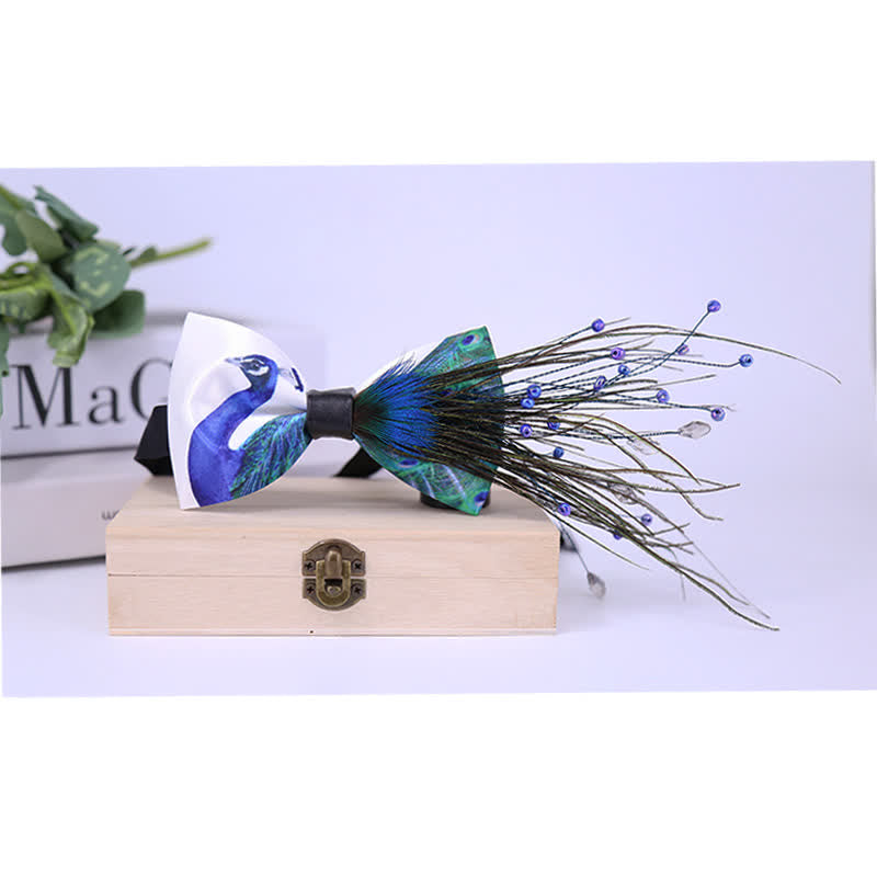 Nœud papillon en plumes et perles de paon bleu