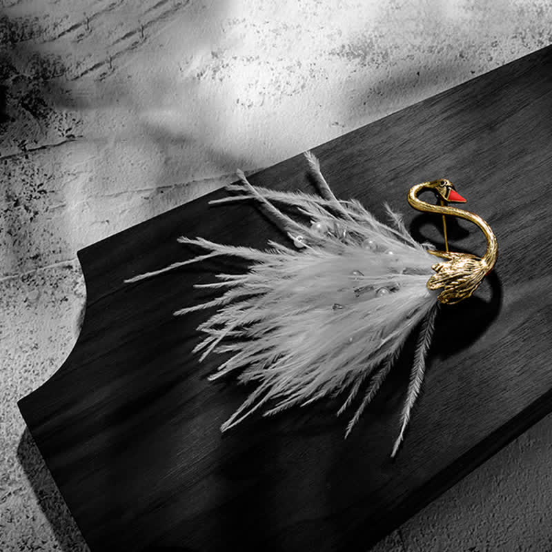 Broche en peluche en forme de cygne noir/blanc pour femme