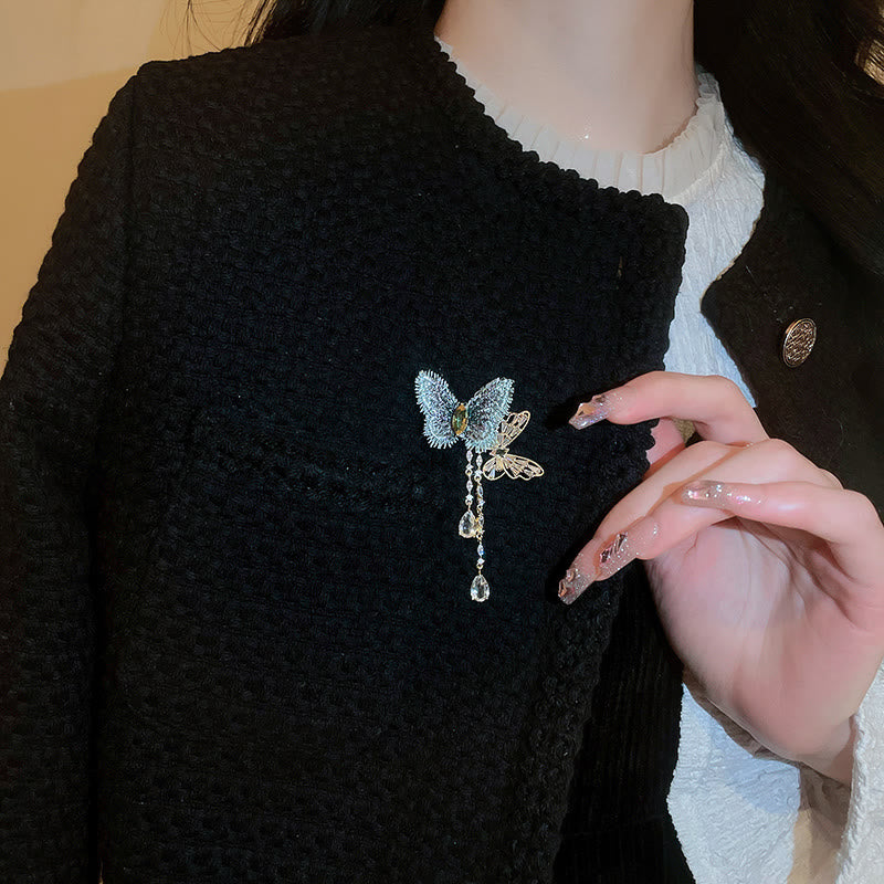 élégante Broche à pompon en forme de papillon bleu pour femme