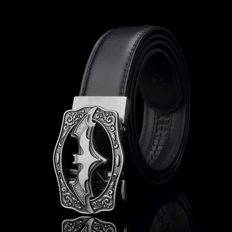 Ceinture en cuir à boucle creuse pour homme avec motif chauve-souris