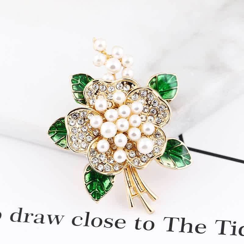 Broche florale en perles pour femme