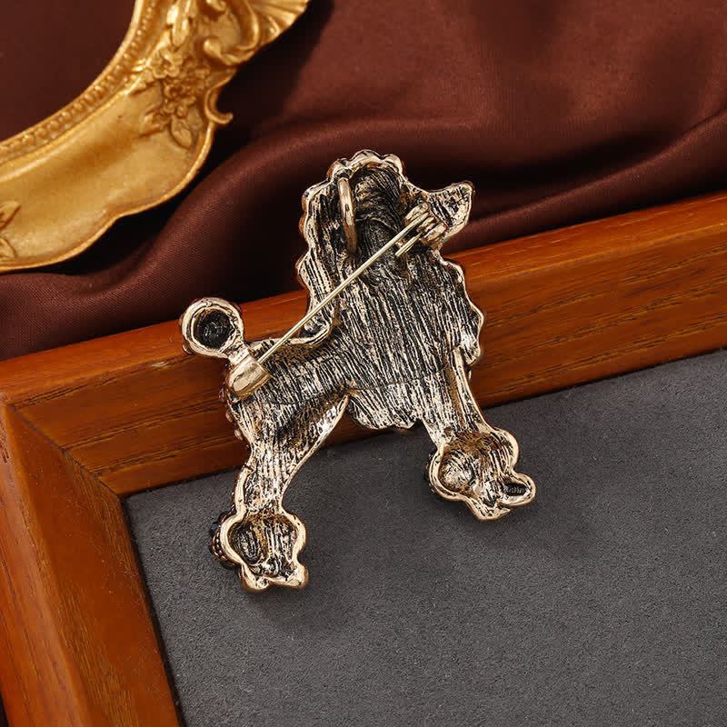 Broche chien caniche strass pour femme