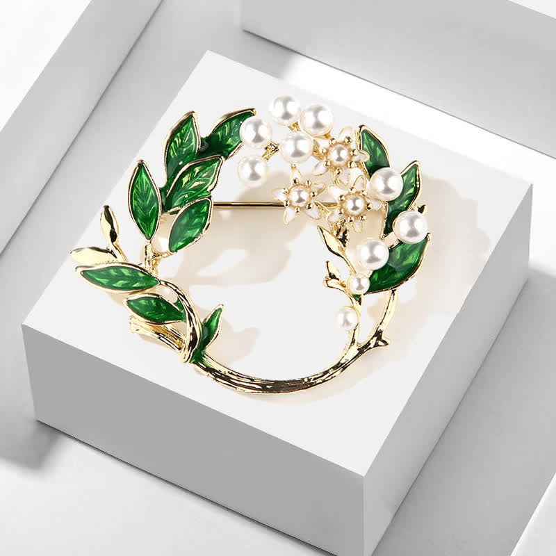 Broche couronne de fleurs de gardénia pour femme