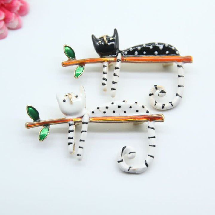 Broche chat à pois pour femme Lazy Kitten