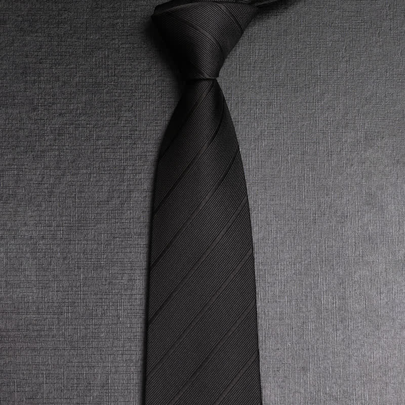 Cravate d'affaires en sergé de couleur foncée pour homme