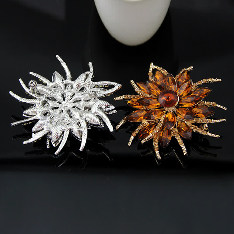 Broche classique en cristal pour femme avec fleur