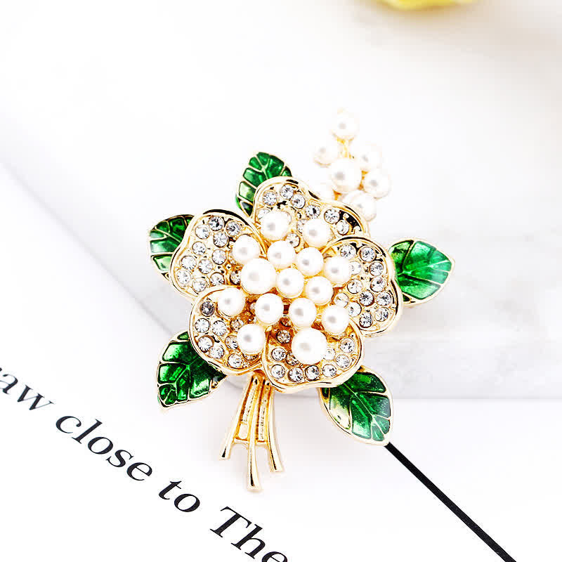 Broche florale en perles pour femme