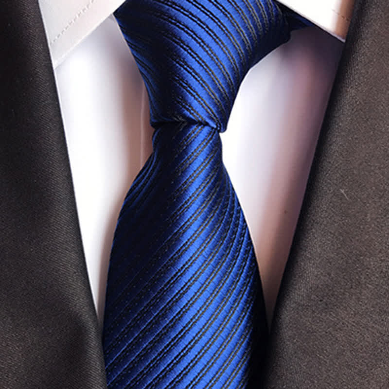 Cravate de travail discrète en sergé de couleur unie pour homme