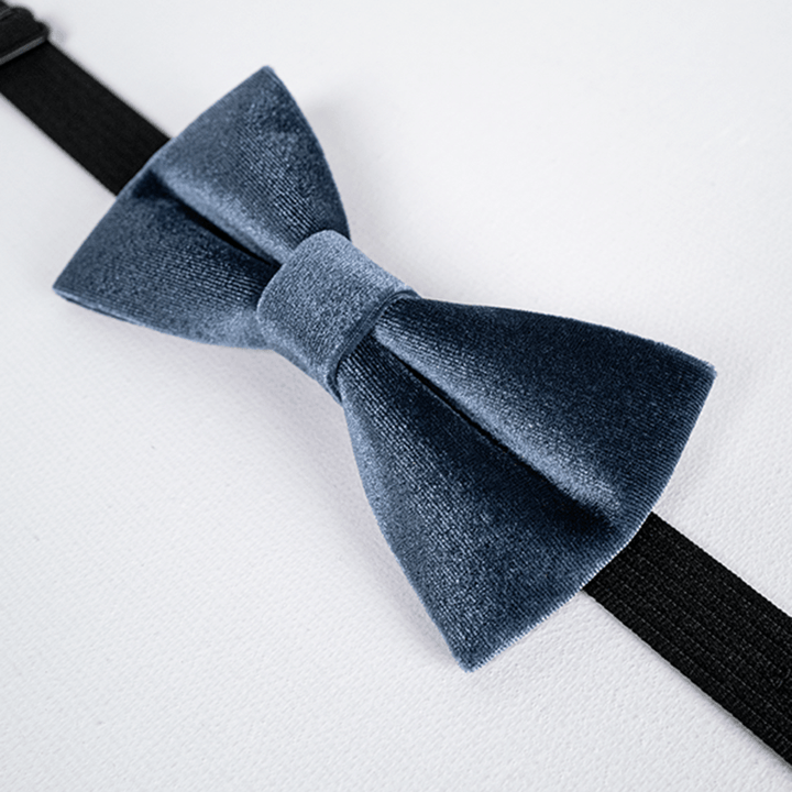 Nœud papillon en velours de couleur unie gris brumeux pour homme