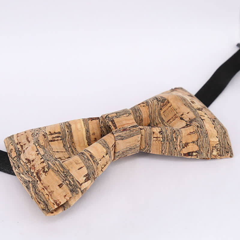 Nœud papillon en bois avec lignes graphiques en liège pour homme