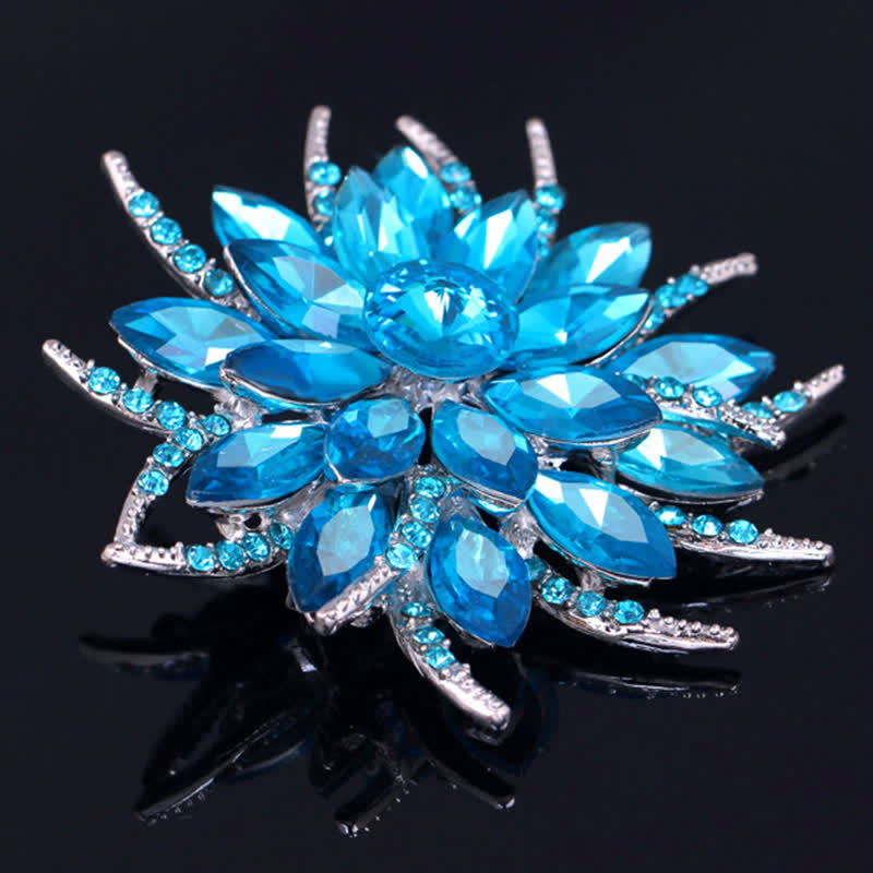 Broche classique en cristal pour femme avec fleur