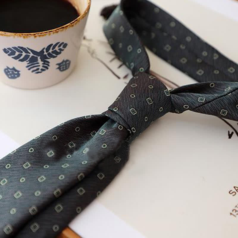 Cravate florale classique et élégante pour homme
