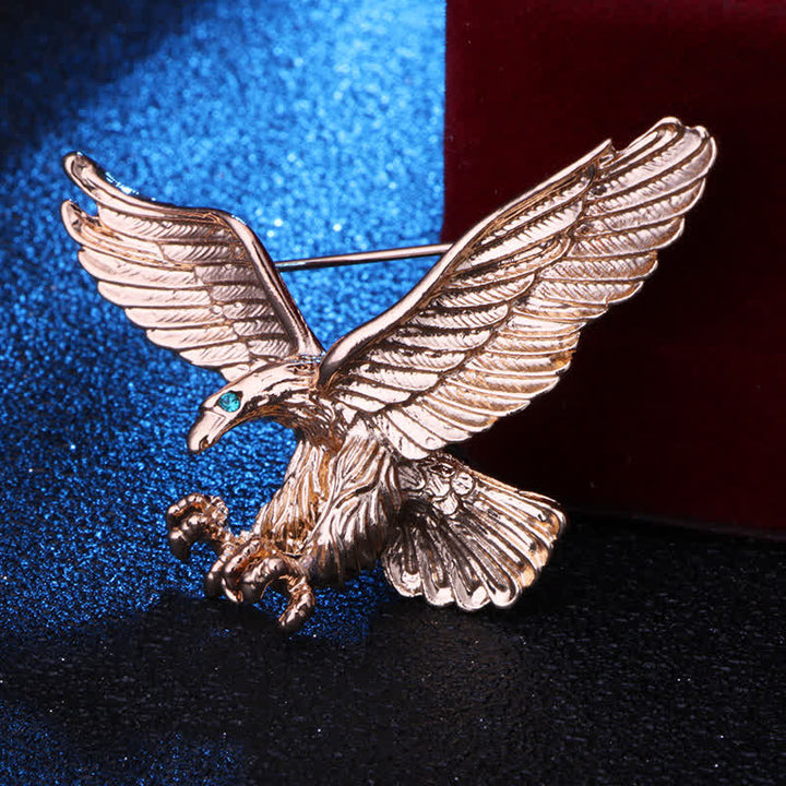 Broche œil vert pour homme avec buse chauve