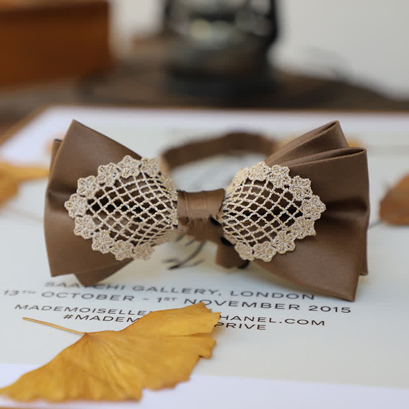 Nœud papillon élégant en dentelle fleurie pour homme