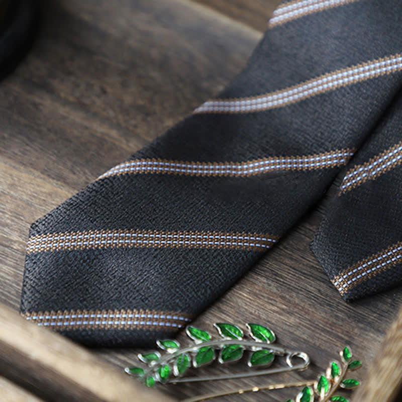 Cravate classique à rayures pour homme