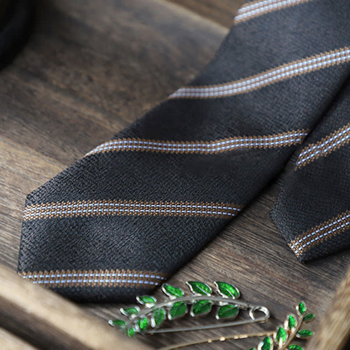 Cravate classique à rayures pour homme