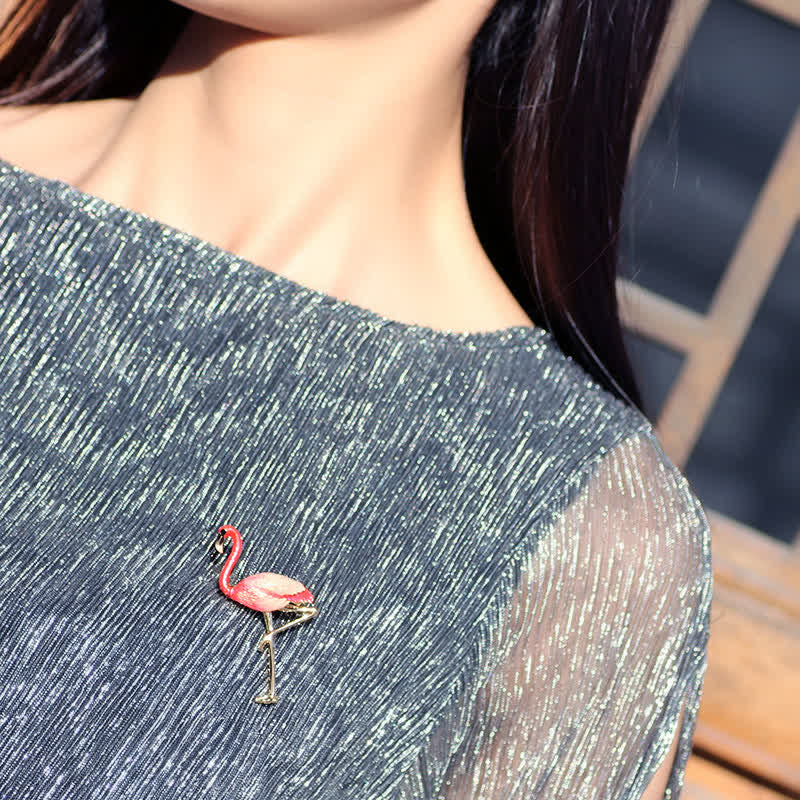Broche flamant exotique en émail pour femme