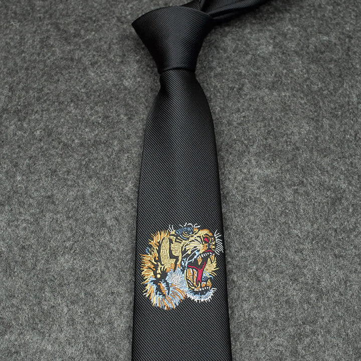 Cravate noire brodée à motif tigre pour homme
