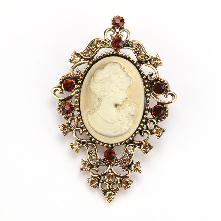 Broche camée Reine de beauté du palais des femmes