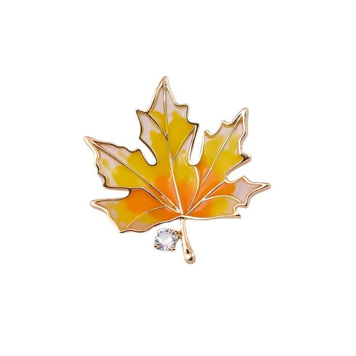 Broche feuille d'érable dorée d'automne pour femme