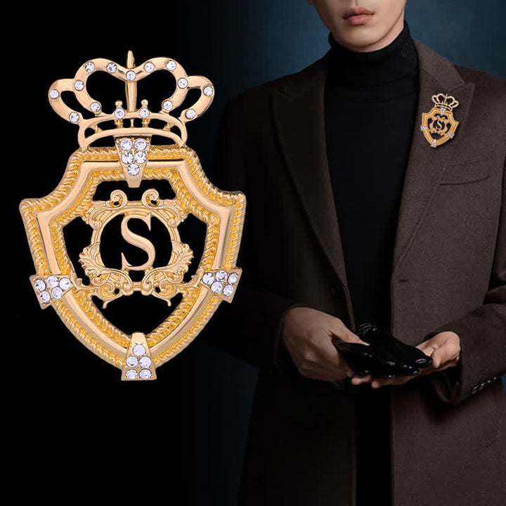 Broche couronne royale anglaise pour homme