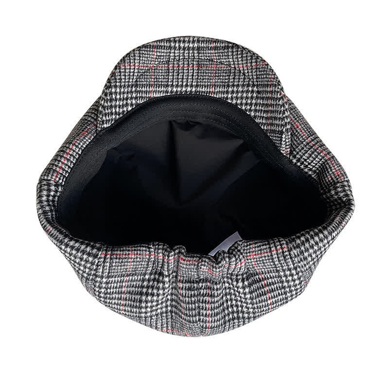 Casquette octogonale à carreaux noirs et blancs britanniques