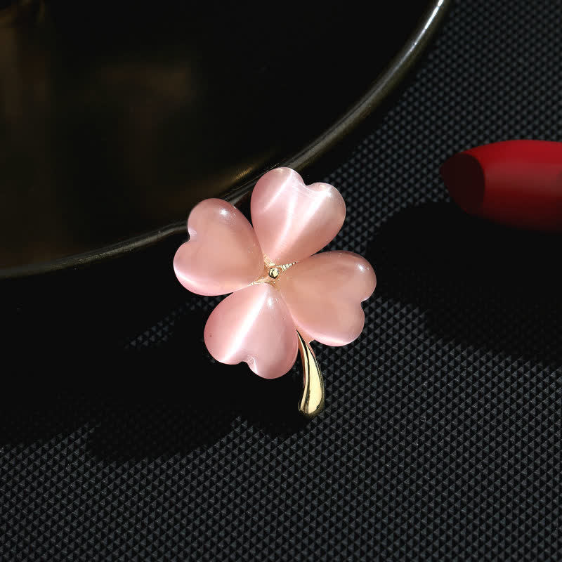 Broche trèfle à quatre feuilles porte-bonheur pour femme