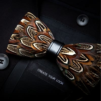 Nœud papillon en plumes de faisan marron pour enfant avec épingle à revers