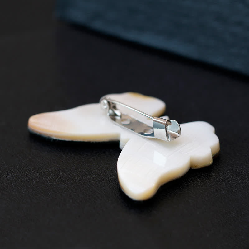 Broche papillon en nacre pour femme avec conte de fées
