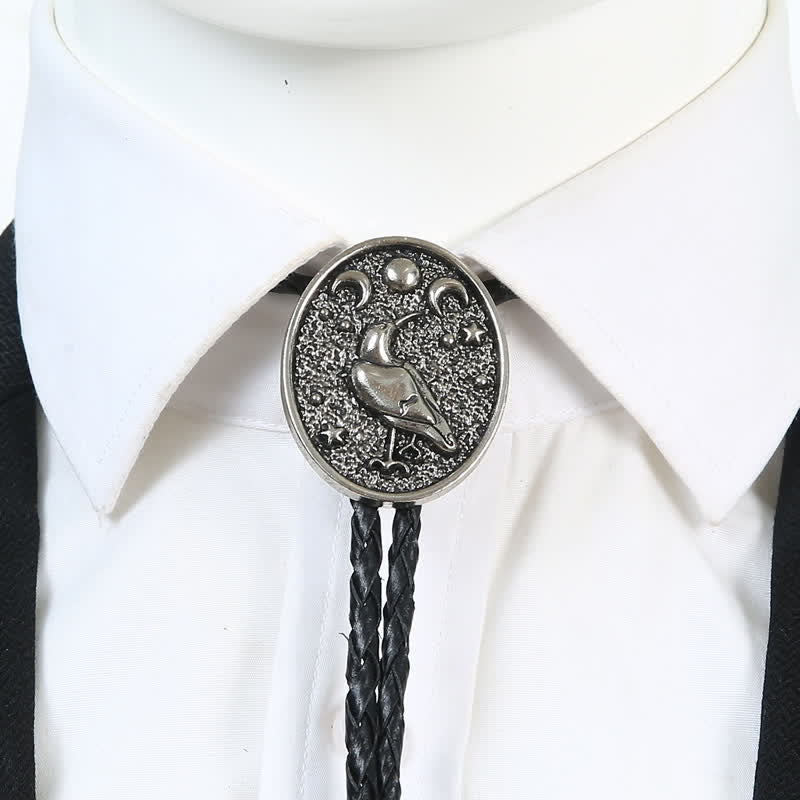 Cravate bolo simple avec étoiles, lune et oiseau tendance