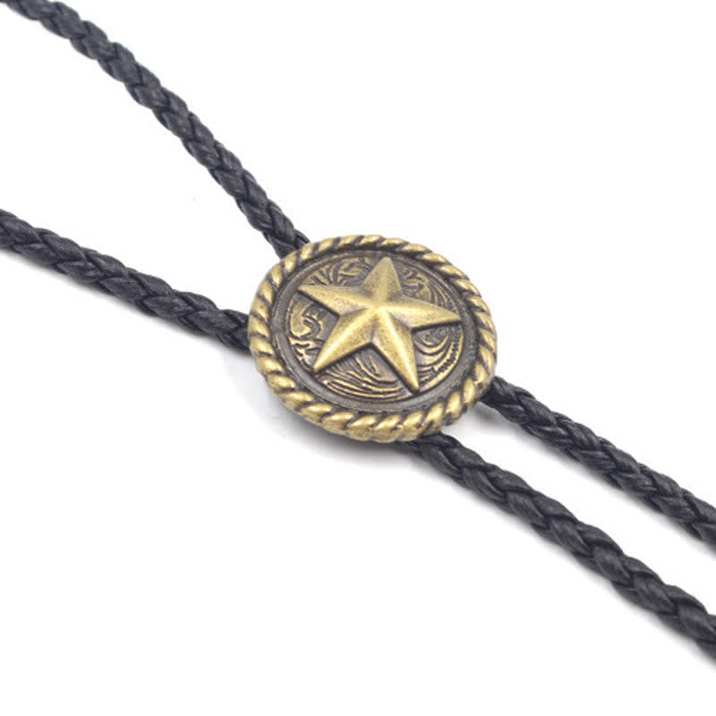 Cravate bolo en cuir tressé avec étoile à cinq branches