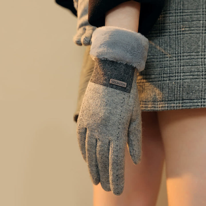 Gants en peluche doux et confortables pour écran tactile en forme de cœur pour femmes