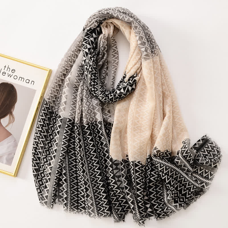 Écharpe fine à pompon et motif papillons floraux pour femme