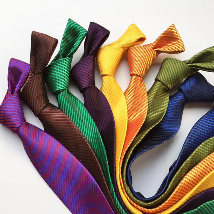 Cravate de travail discrète en sergé de couleur unie pour homme