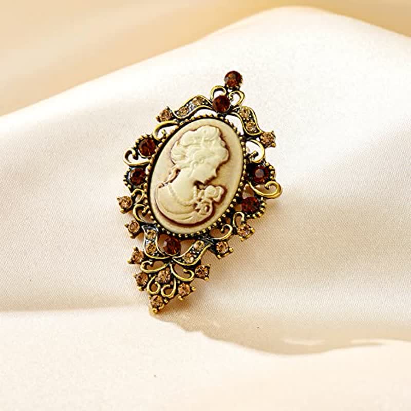 Broche camée Reine de beauté du palais des femmes