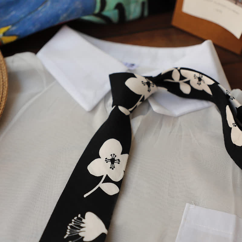 Cravate fine élégante à motif floral pour homme