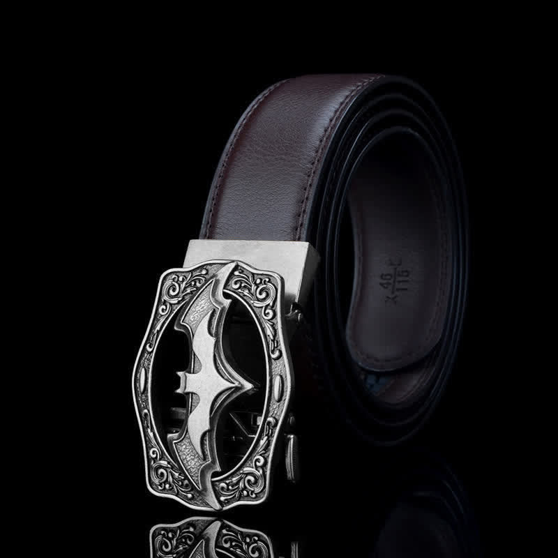 Ceinture en cuir à boucle creuse pour homme avec motif chauve-souris