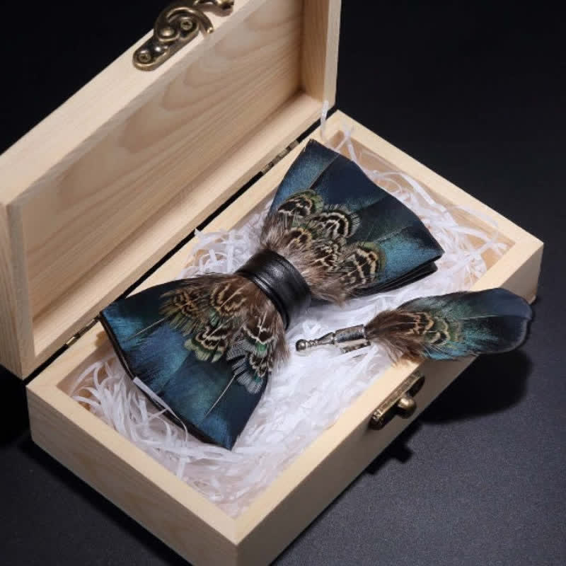 Nœud papillon vintage en plumes vert et marron avec épingle à revers