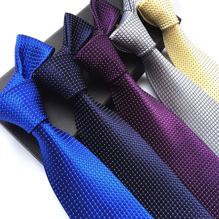 Cravate de bureau à carreaux subtils de couleur unie pour hommes