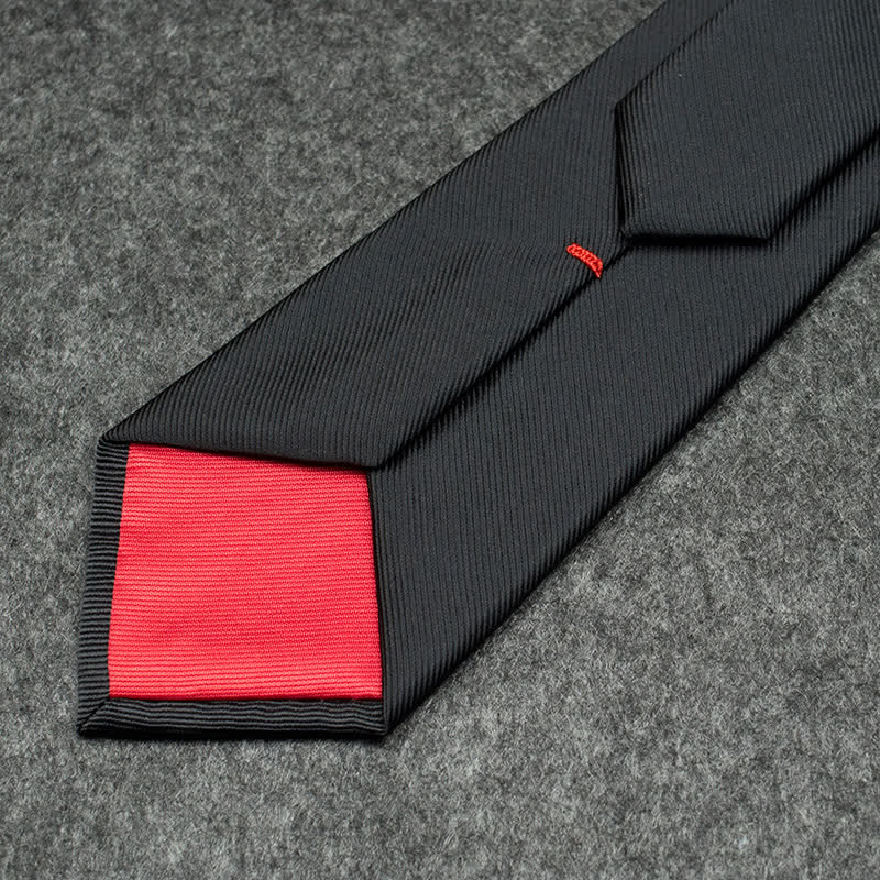 Cravate noire brodée à motif tigre pour homme