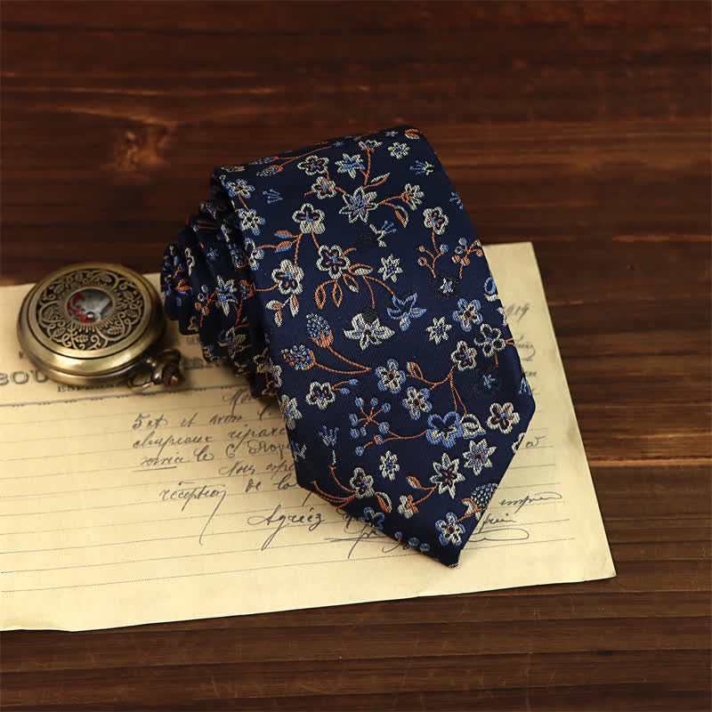 Cravate mystérieuse à motif floral bleu marine et blanc pour homme - image 1
