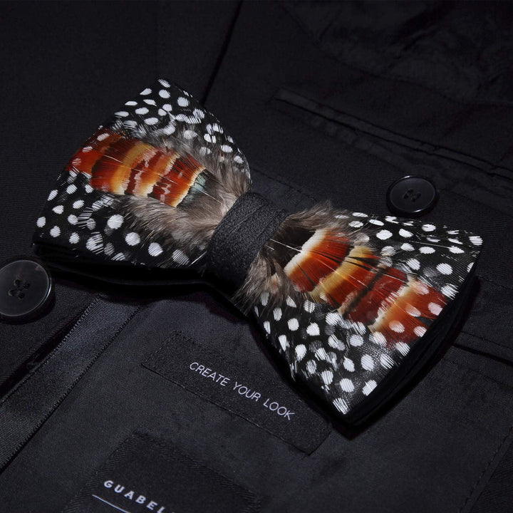 Nœud papillon à pois blancs et orange, avec épingle à revers