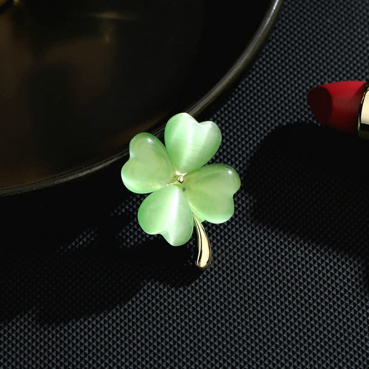 Broche trèfle à quatre feuilles porte-bonheur pour femme