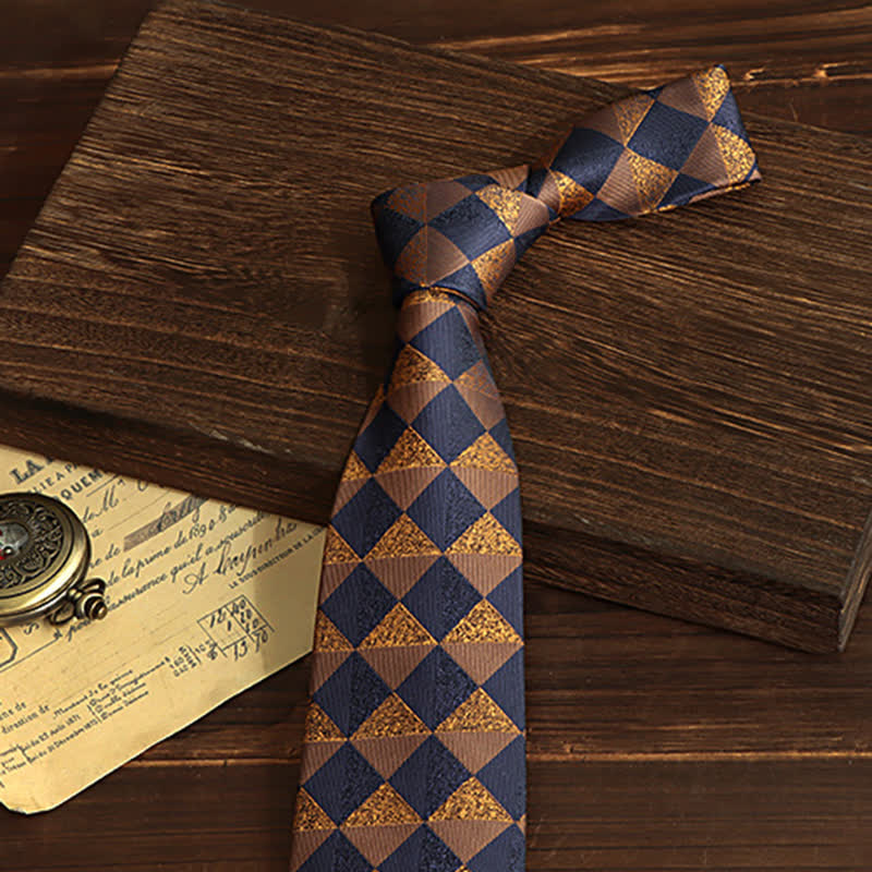 Cravate rustique à carreaux dorés et bleu marine pour homme - image 2
