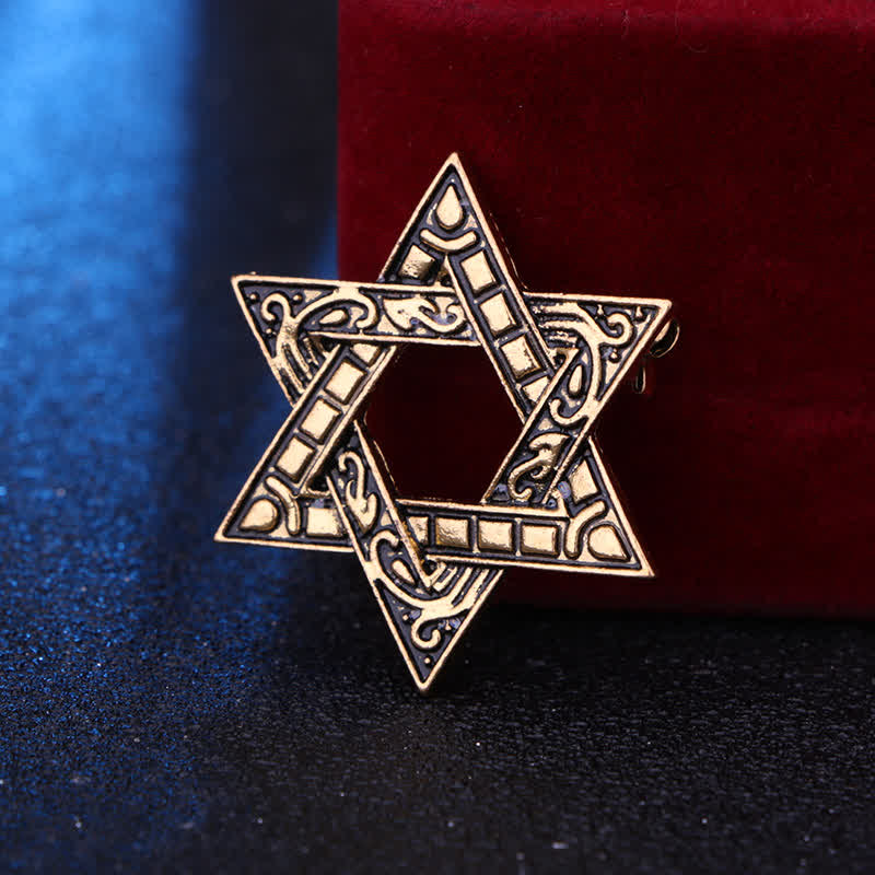 Broche pour homme en forme d'étoile de David sculptée