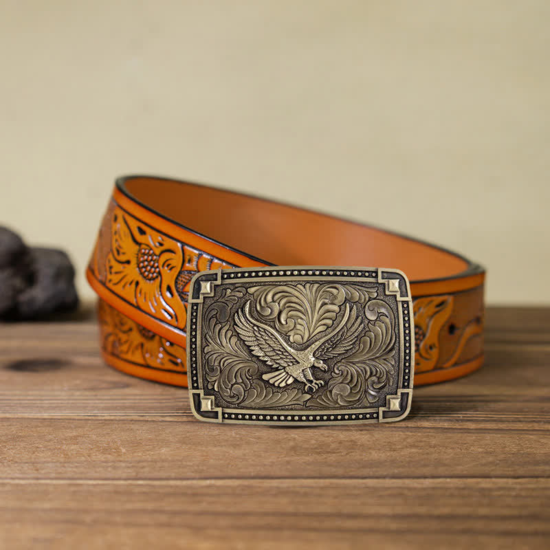 Ceinture en cuir à boucle pour homme avec motif d'aigle planant dans un ciel de rêve
