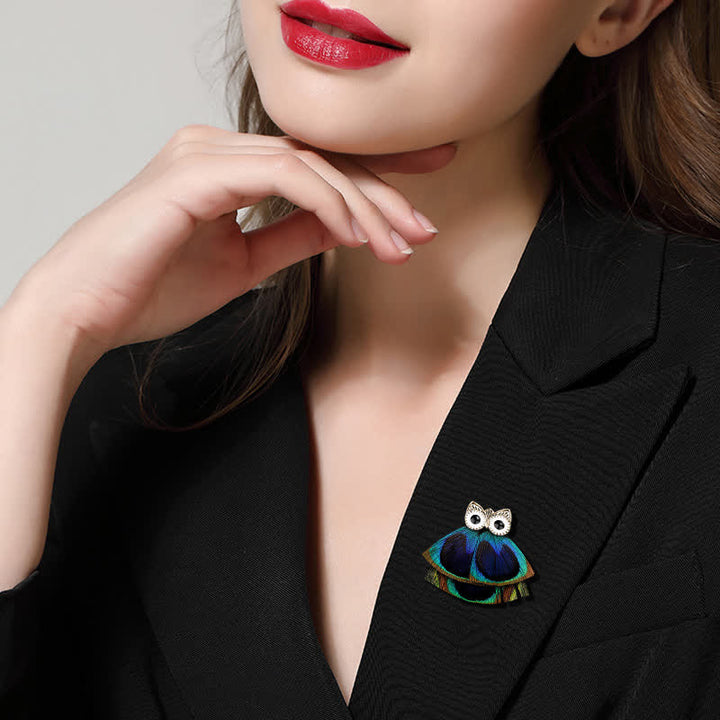Broche en forme de hibou et de plume de paon pour femme