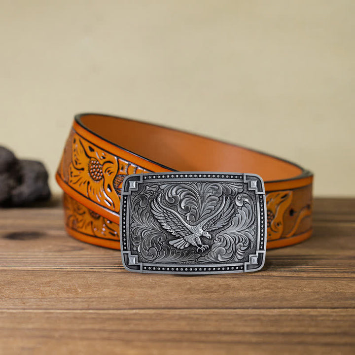 Ceinture en cuir à boucle pour homme avec motif d'aigle planant dans un ciel de rêve