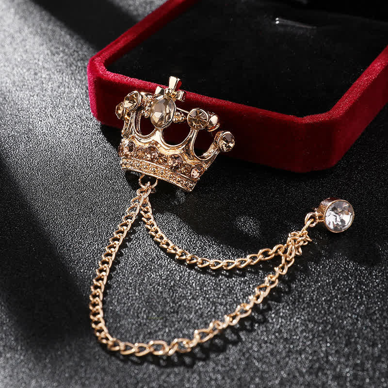 Broche en chaîne et strass pour homme avec couronne rétro